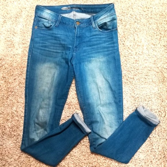 Stretch Skinny Jeans - Picture 6 of 7